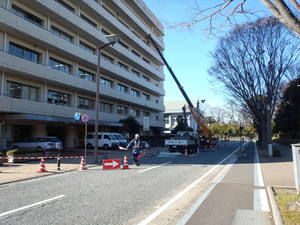 道路規制搬入